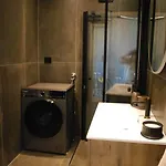 Apartment Midt I - Supersentralt Og Gratis Parkering *