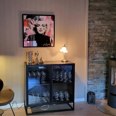 Апартаменты Midt I - Supersentralt Og Gratis Parkering