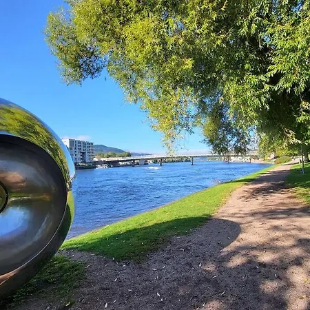 Midt I - Supersentralt Og Gratis Parkering *