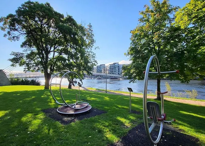 Midt I - Supersentralt Og Gratis Parkering Lägenhet Drammen